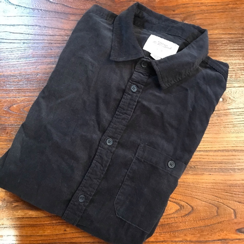 👕 Cotton On Light Weight Button Down